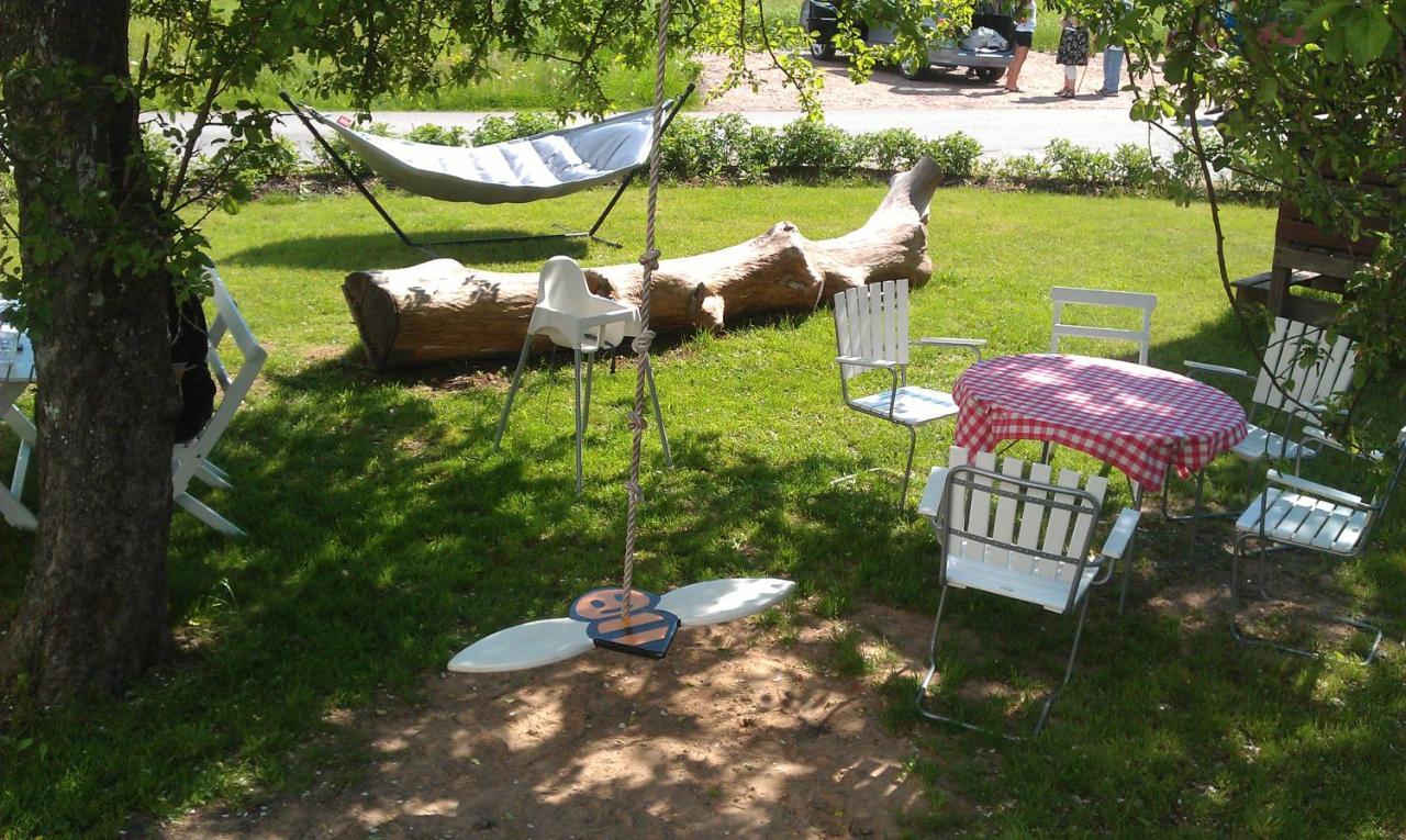 Tegneby Tavlebords Honungsgard旅馆 外观 照片