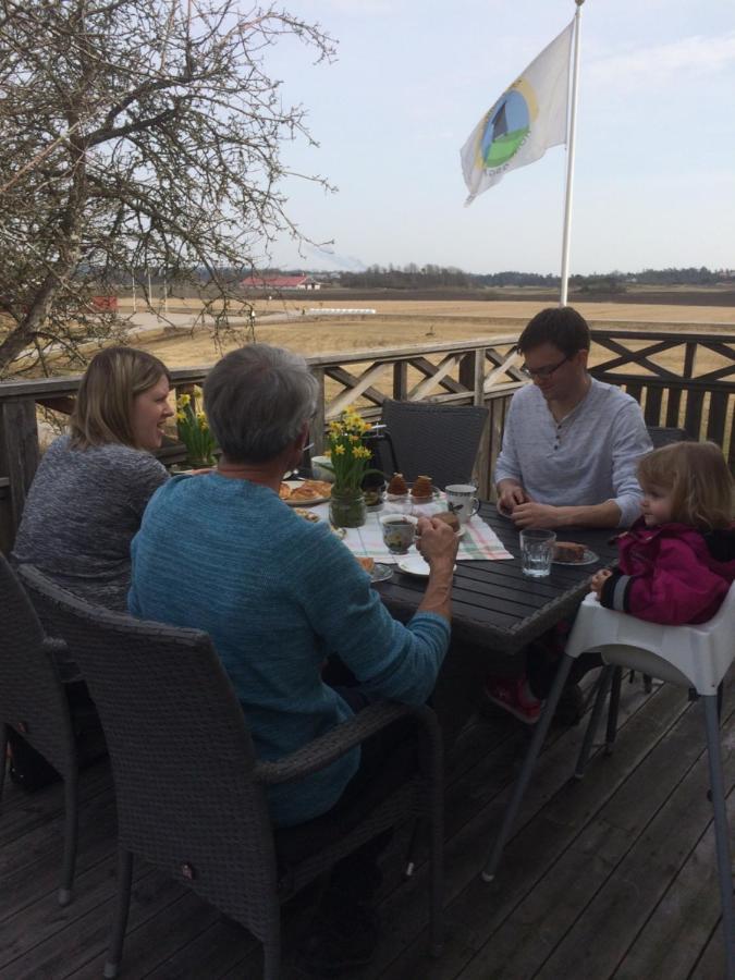 Tegneby Tavlebords Honungsgard旅馆 外观 照片