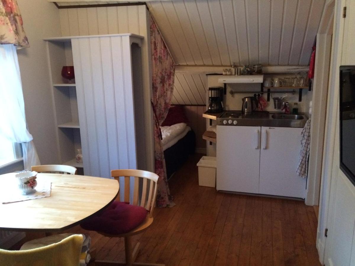 Tegneby Tavlebords Honungsgard旅馆 外观 照片